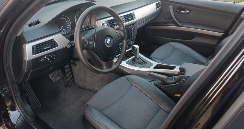 BMW Seria 3 cena 18700 przebieg: 275100, rok produkcji 2005 z Starachowice małe 121